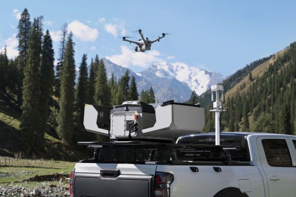 DJI Dock 4 mobil