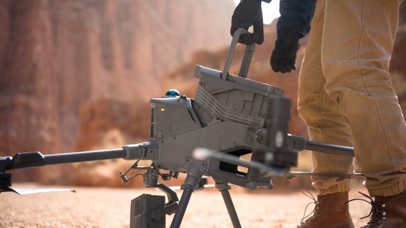 DJI Matrice 400 mit bis zu 6 kg montierter Nutzlast